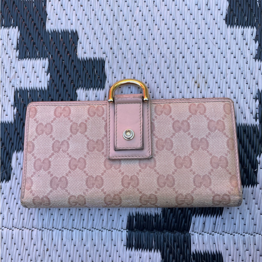 Authentic Gucci Wallet